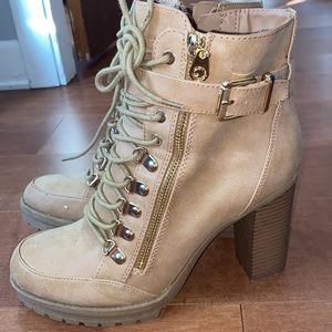 Guess women’s tan boots